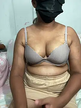 J-hens90 online show from July 2026 05:08:02 PM