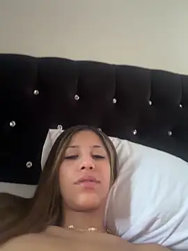 Snapshot of vicky_bass_ chatting on March 2026 07:44:01 PM vicky bass online show from March 2026 07:44:01 PM