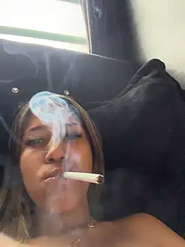 Snapshot of vicky_bass_ chatting on April 2026 07:48:01 PM vicky bass online show from April 2026 07:48:01 PM