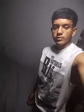 Snapshot of TOLEDIOS chatting on April 2026 12:25:01 PM TOLEDIOS online show from April 2026 12:25:01 PM