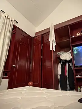 Snapshot of diosa_cristal_ chatting on March 2026 03:56:01 AM diosa cristal online show from March 2026 03:56:01 AM