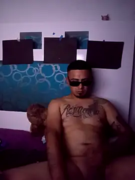 Snapshot of diablitoooxxx chatting on April 2026 08:58:01 AM diablitoooxxx online show from April 2026 08:58:01 AM