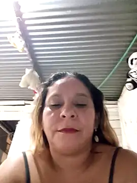 Snapshot of chiquitahot_ chatting on April 2026 12:05:02 PM chiquitahot online show from April 2026 12:05:02 PM