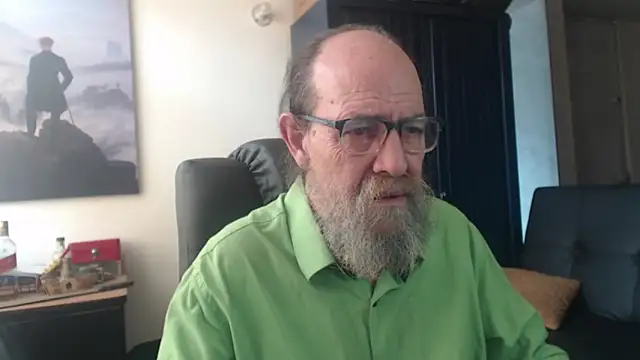 Uncle Hottie online show from July 2026 04:57:01 PM
