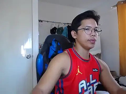 holly oreo online show from June 2026 11:53:02 PM