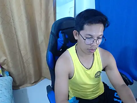 holly oreo online show from August 2026 03:10:01 PM