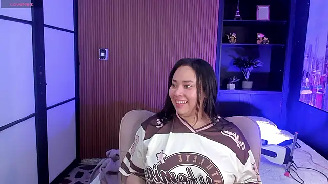 Snapshot of ThaliaBrookss_ chatting on March 2026 05:24:01 AM ThaliaBrookss online show from March 2026 05:24:01 AM