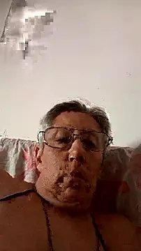 Snapshot of Marce1903 chatting on February 2026 08:38:02 PM Marce1903 online show from February 2026 08:38:02 PM