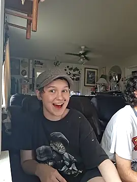 Snapshot of SugarNCinnamon chatting on May 2026 11:23:01 PM SugarNCinnamon online show from May 2026 11:23:01 PM