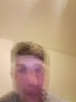 Snapshot of Luko1998 chatting on April 2026 08:53:01 PM Luko1998 online show from April 2026 08:53:01 PM