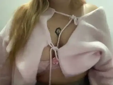 SaucySerpent27 online show from January 2026 04:09:01 PM