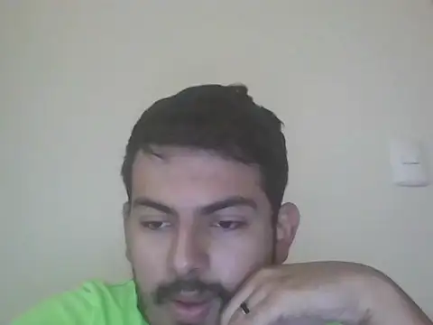 Snapshot of Mateotubbe chatting on April 2026 09:59:02 PM Mateotubbe online show from April 2026 09:59:02 PM