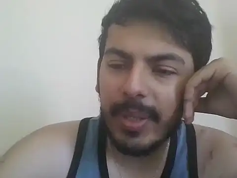 Snapshot of Mateotubbe chatting on May 2026 03:28:02 PM Mateotubbe online show from May 2026 03:28:02 PM