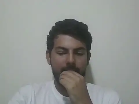 Snapshot of Mateotubbe chatting on May 2026 10:30:01 PM Mateotubbe online show from May 2026 10:30:01 PM