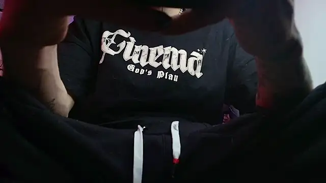 Snapshot of Anhony_Muscle chatting on March 2026 07:29:01 PM Anhony Muscle online show from March 2026 07:29:01 PM