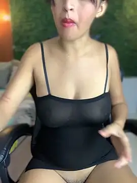 Snapshot of PaulaSweetFire_ chatting on March 2026 12:17:01 AM PaulaSweetFire online show from March 2026 12:17:01 AM