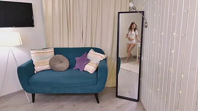 sheilaa pink online show from April 2026 07:25:01 PM