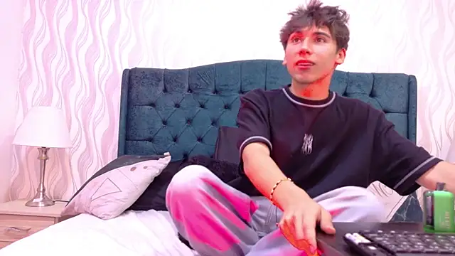 Snapshot of Liam_Noxx chatting on February 2026 08:42:02 PM Liam Noxx online show from February 2026 08:42:02 PM
