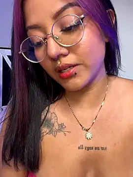 queen of you heart online show from January 2026 06:43:02 PM