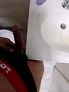 maykell95 online show from March 2026 12:06:01 AM