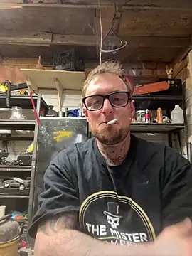 Snapshot of WIDBIGWHITECOCK chatting on April 2026 05:16:02 AM WIDBIGWHITECOCK online show from April 2026 05:16:02 AM