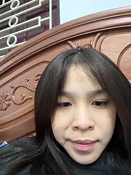 Snapshot of Lyli-122 chatting on April 2026 10:24:01 AM Lyli-122 online show from April 2026 10:24:01 AM