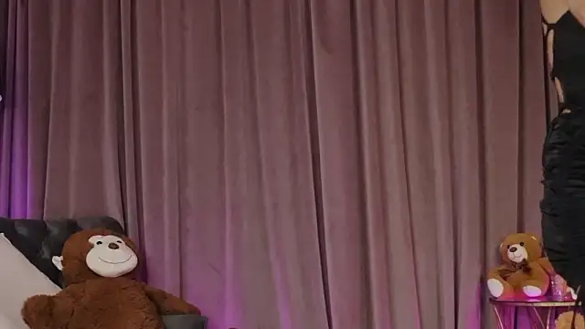 Snapshot of ZariaaVera chatting on March 2026 08:20:02 PM ZariaaVera online show from March 2026 08:20:02 PM