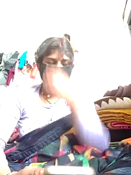 Snapshot of Jamuna_01 chatting on April 2026 05:00:02 AM Jamuna 01 online show from April 2026 05:00:02 AM