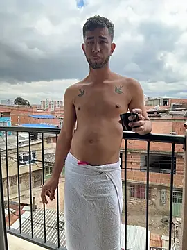 Snapshot of liam_bronw chatting on February 2026 02:57:01 PM liam bronw online show from February 2026 02:57:01 PM