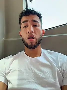 Snapshot of liam_bronw chatting on February 2026 03:57:01 PM liam bronw online show from February 2026 03:57:01 PM