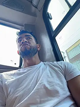 Snapshot of liam_bronw chatting on March 2026 07:27:01 PM liam bronw online show from March 2026 07:27:01 PM