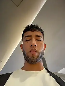 Snapshot of liam_bronw chatting on March 2026 07:08:02 PM liam bronw online show from March 2026 07:08:02 PM