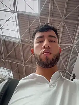 Snapshot of liam_bronw chatting on April 2026 05:50:02 PM liam bronw online show from April 2026 05:50:02 PM