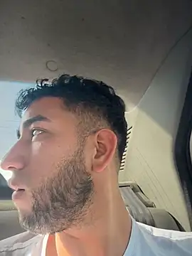 Snapshot of liam_bronw chatting on April 2026 08:25:02 PM liam bronw online show from April 2026 08:25:02 PM