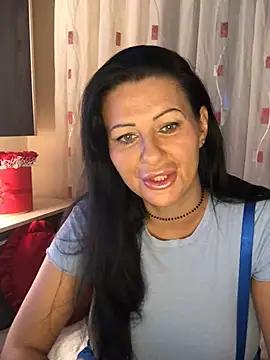 Snapshot of IRISWHITE17 chatting on May 2026 04:43:02 AM IRISWHITE17 online show from May 2026 04:43:02 AM