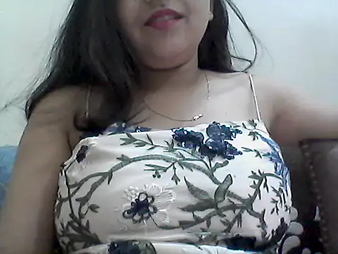 Snapshot of _Daisy chatting on May 2026 08:38:02 PM Daisy online show from May 2026 08:38:02 PM