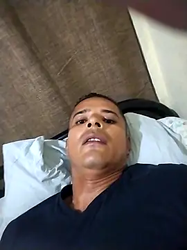 Snapshot of Gracho_25 chatting on March 2026 02:37:01 AM Gracho 25 online show from March 2026 02:37:01 AM