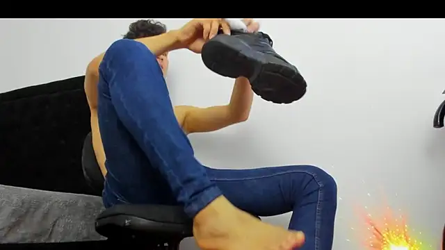 Snapshot of camilo_model chatting on February 2026 08:52:01 PM camilo model online show from February 2026 08:52:01 PM