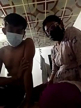 Snapshot of queenneha69 chatting on April 2026 05:00:01 PM queenneha69 online show from April 2026 05:00:01 PM