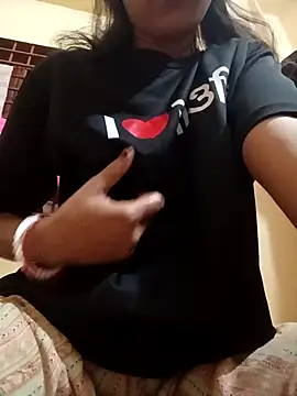 Snapshot of queenneha69 chatting on April 2026 02:12:01 PM queenneha69 online show from April 2026 02:12:01 PM