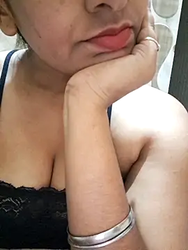 Snapshot of MILFybar chatting on April 2026 05:14:02 PM MILFybar online show from April 2026 05:14:02 PM