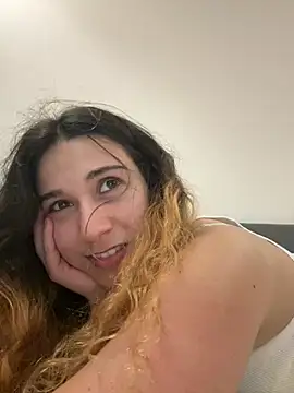 Snapshot of joanaguerreiru chatting on March 2026 01:21:01 AM joanaguerreiru online show from March 2026 01:21:01 AM