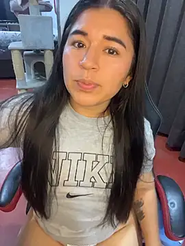 Snapshot of Minico25 chatting on April 2026 01:47:02 AM Minico25 online show from April 2026 01:47:02 AM