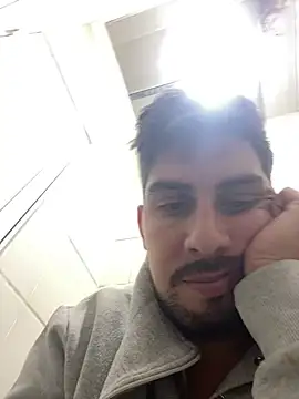 Llavedepalanca online show from January 2026 10:34:01 PM