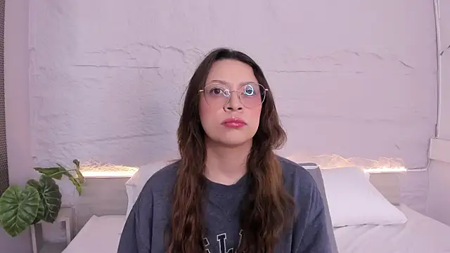 lanna 18  online show from February 2026 11:32:01 AM