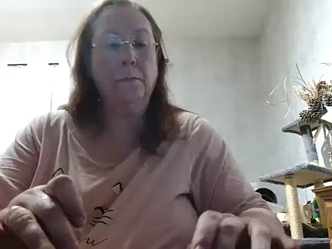 xmyriamx online show from February 2026 08:13:02 PM