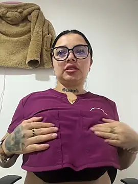 Mia  Bloom online show from February 2026 11:59:01 AM