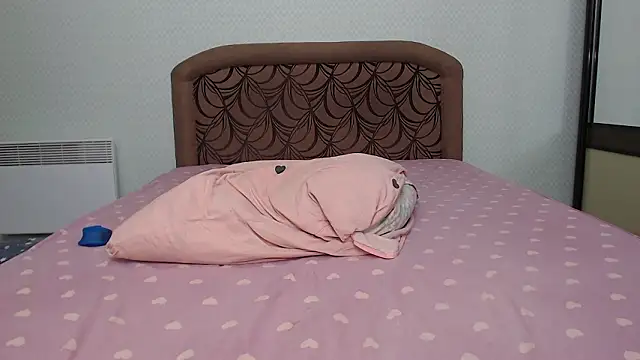 Snapshot of _Sweet_Dream_ chatting on March 2026 05:44:01 AM Sweet Dream online show from March 2026 05:44:01 AM