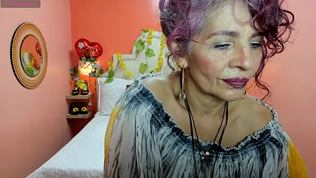 Snapshot of Dalila_Najjar_ chatting on April 2026 02:40:01 PM Dalila Najjar online show from April 2026 02:40:01 PM