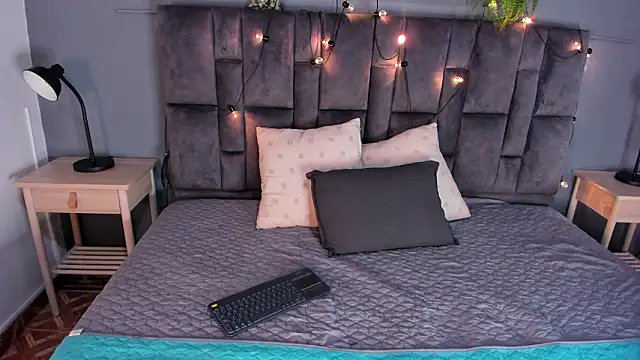 AmberStonne   online show from March 2026 07:31:01 PM